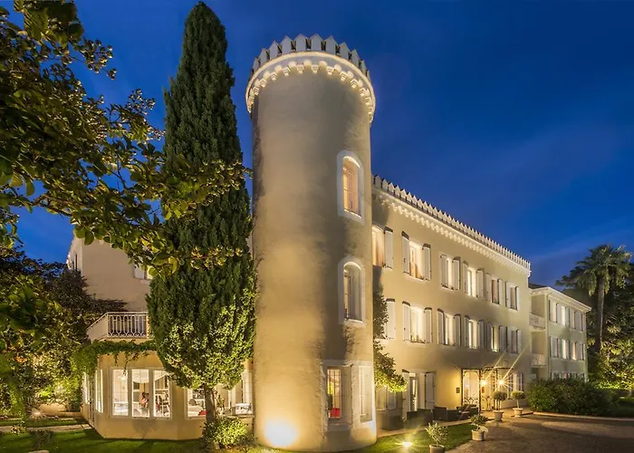 Hôtel Château de la Tour