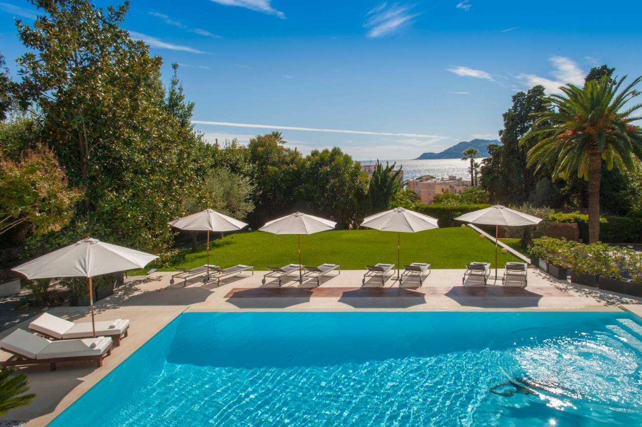 Château De La Tour Hotel 4*